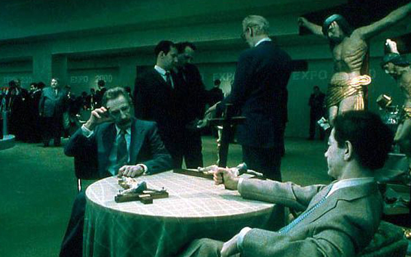 Film: Songs from the Second Floor (OmU) - Bild2