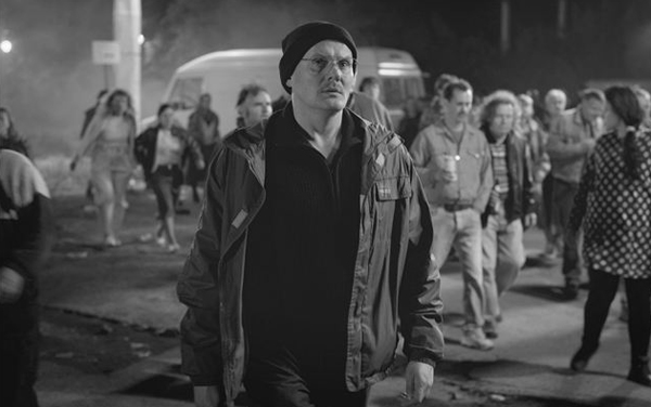 Film: Wir sind jung. Wir sind stark. - Bild9