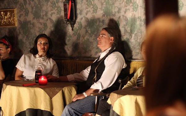 Film: Dear Eleanor - Zwei Freundinnen auf der Suche nach ihrer Heldin - Bild8