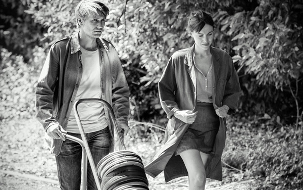 Film: Im Schatten der Frauen