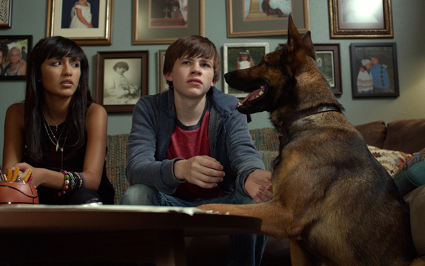 Film: Max - Bester Freund. Held. Retter. - Bild9