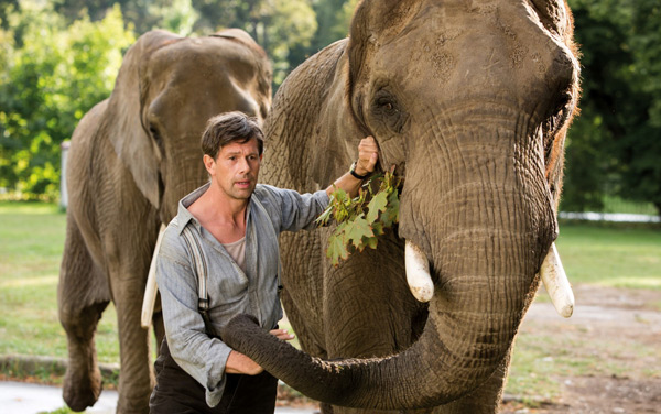Film: Die Frau des Zoodirektors - Bild4