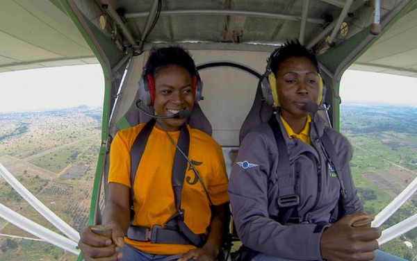 Film: Girls Don't Fly - Träume vom Fliegen - Bild8