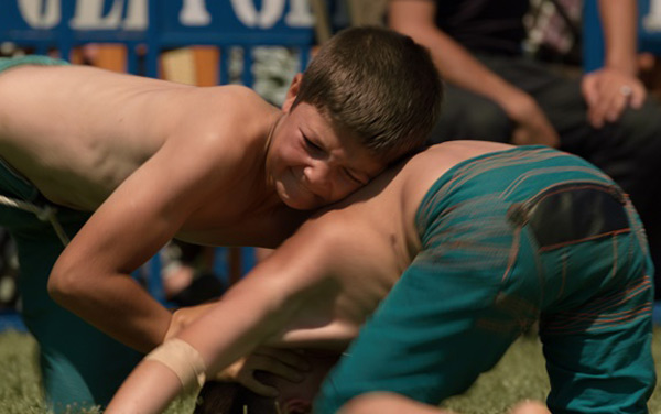 Film: Junge Ringer - Genç pehlivanlar (OmU)