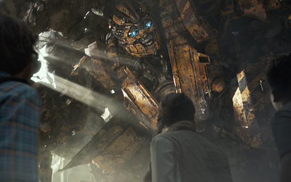 Film: Transformers: The Last Knight  - Bild2