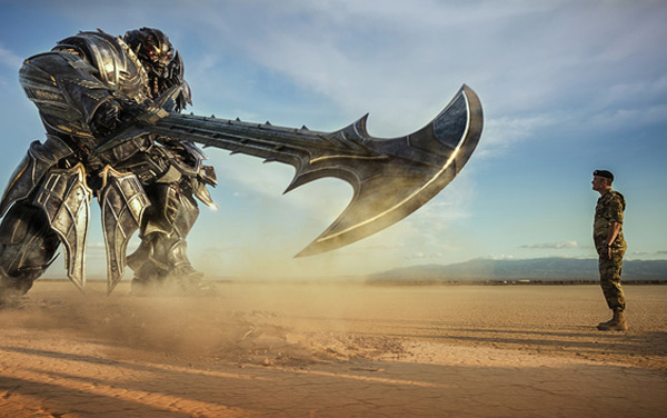 Film: Transformers: The Last Knight  - Bild8