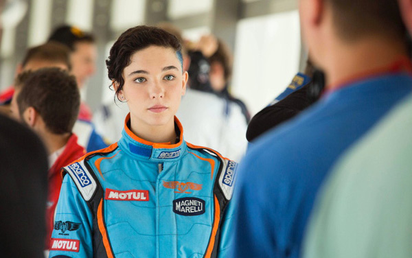 Film: Giulias großes Rennen - Veloce come il vento (OmU) - Bild1