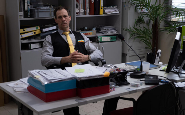 Film: Die Discounter (Staffel 2) - Bild1